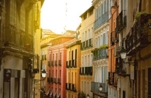 O verão imobiliário: quando o mercado não para, ele se redefine.